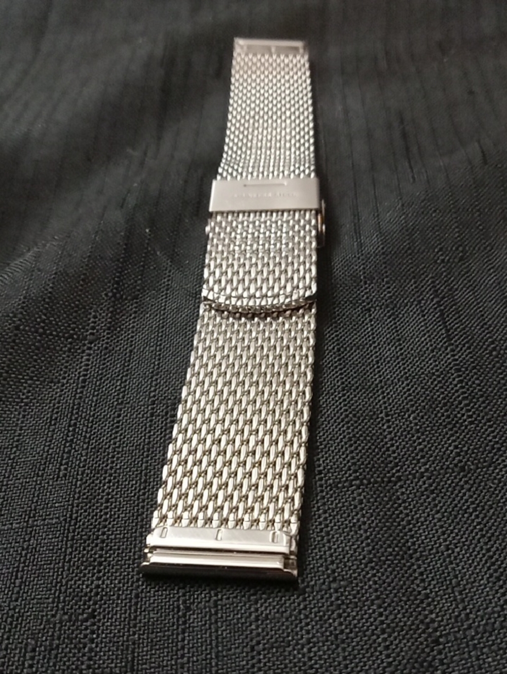 Invicta Silver Mesh Stainless Steel Watch Bracelet - Picture 6 of 7